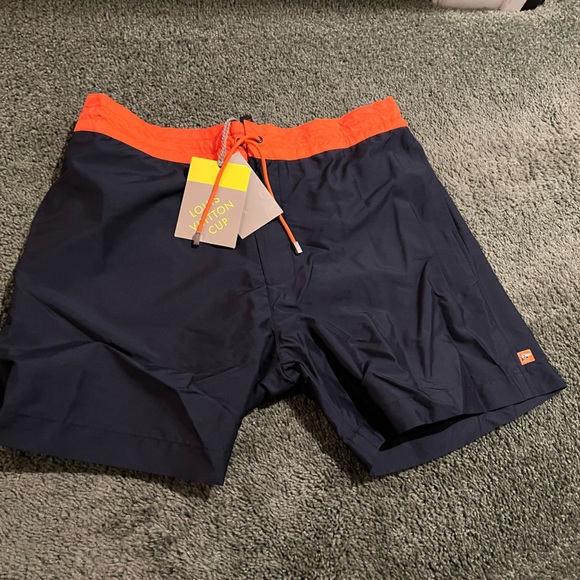 ULTRA RARE NWT LOUIS VUITTON CUP SEA BREAD / BEACHWEAR SWIMWEAR & BAG - Picture 2 of 12